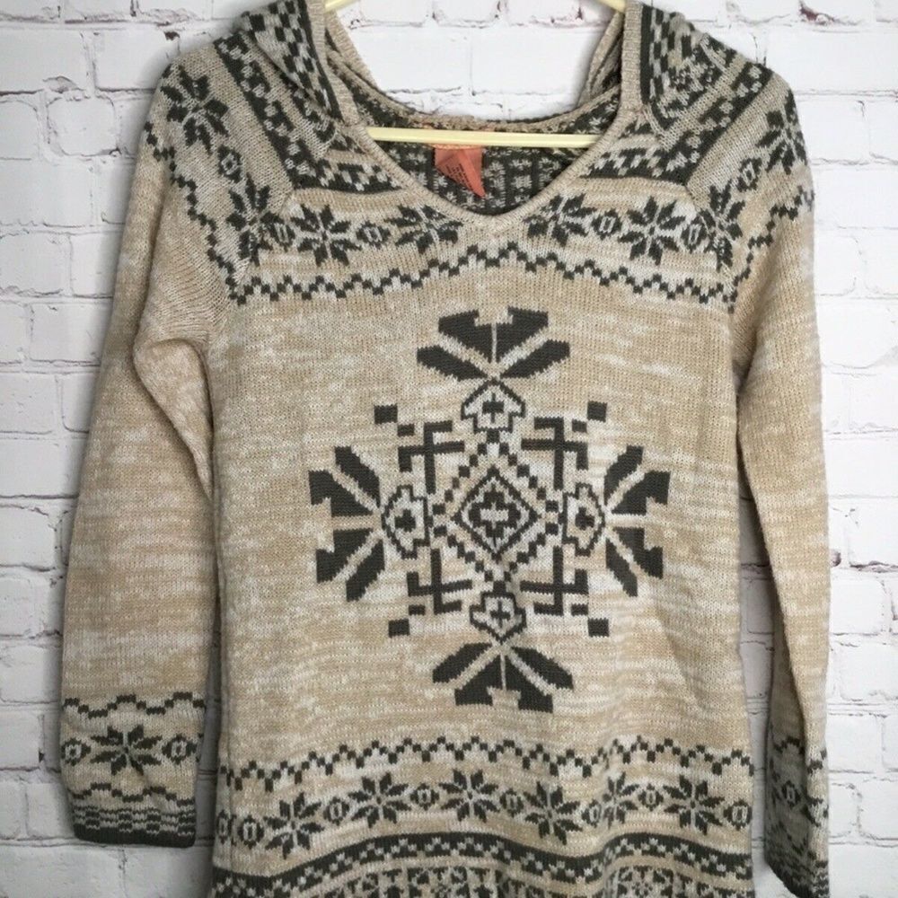 Flying Tomato Women’s Aztec Tribal Print Long Sleeve Knit Hooded Sweater Size XS